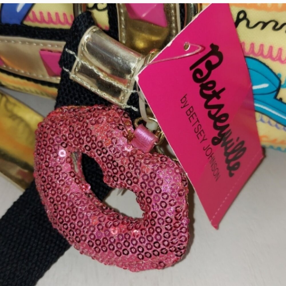 NWT  Betsey Johnson BETSEYVILLE CALL ME PHONE BARREL SATCHEL - Picture 6 of 11
